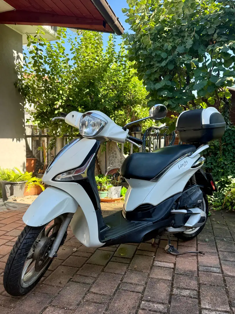 Piaggio Liberty 125 Biały - 1