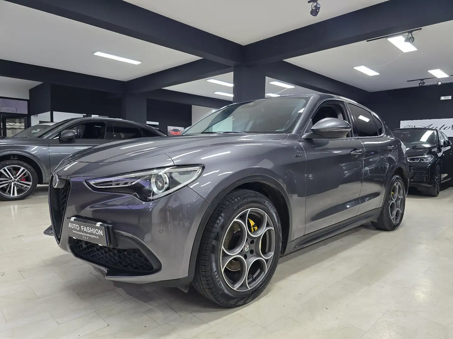 Alfa Romeo Stelvio Stelvio 2.2 t Sprint Q4 190cv auto Grigio - 1