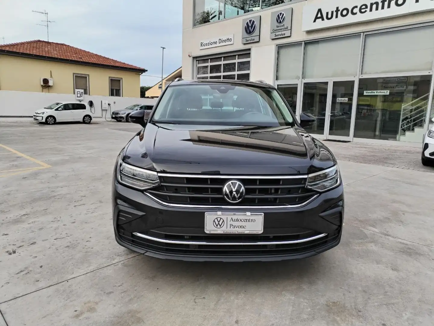 Volkswagen Tiguan 2.0 tdi Life 150cv dsg -Ambient Pack-Chrome Pack- Schwarz - 2