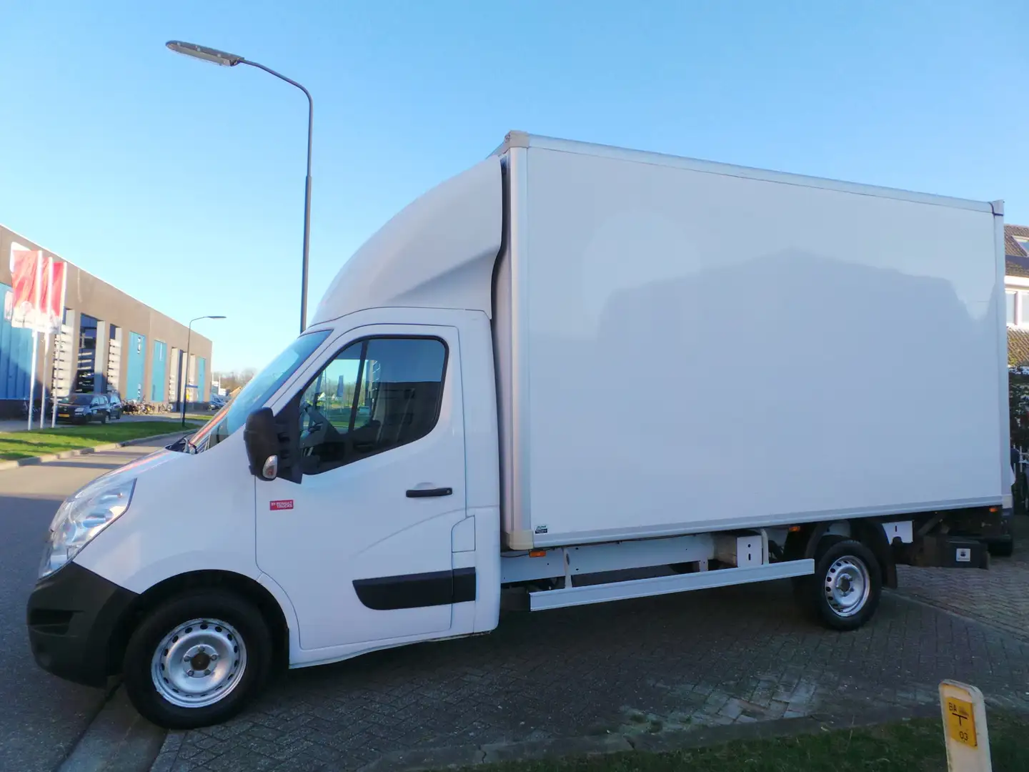 Renault Master T35 2.3 dCi 146pk Bakwagen+Laadklep Airco,Cruise,3 Wit - 1