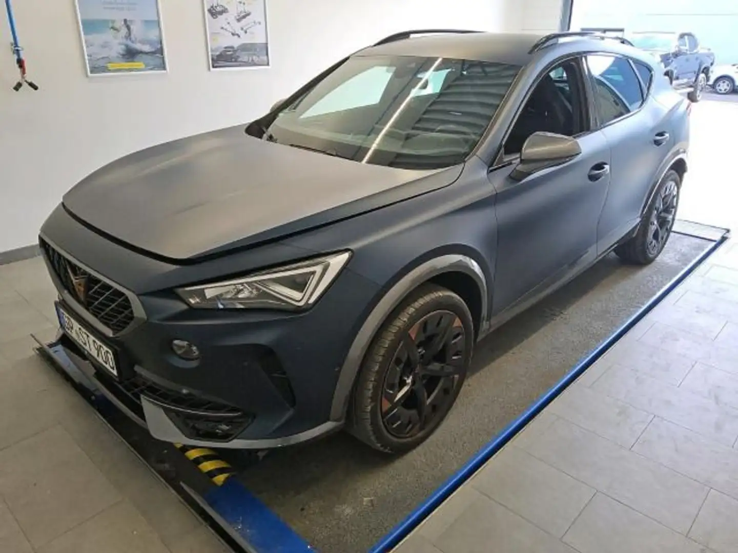CUPRA Formentor 1.5 TSI DSG MATT P.ASSIST NAVI LM19 Blau - 2