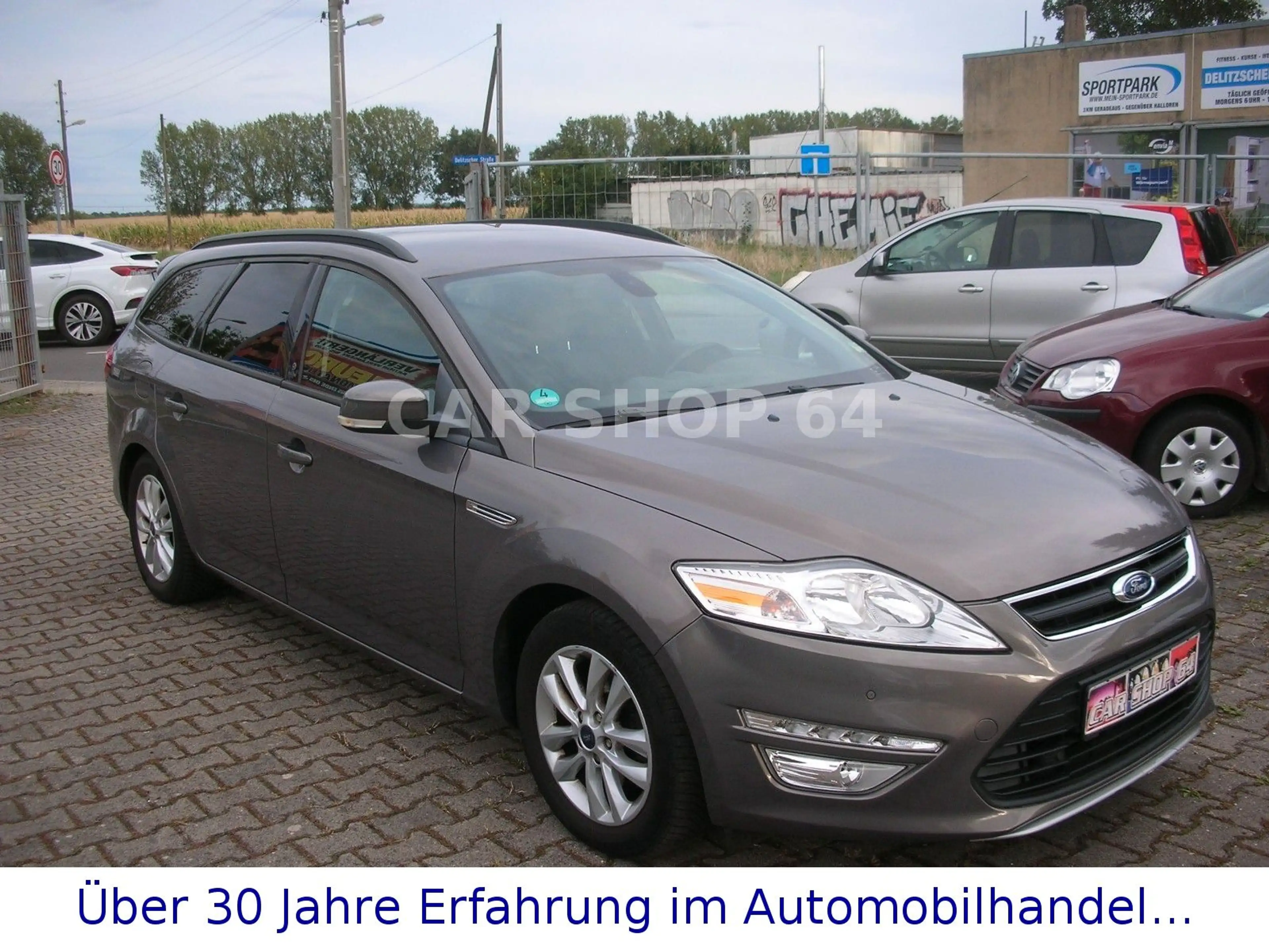 Ford Mondeo Turnier Champions Edition-NAVI/SHZ/FSH! — photo 3