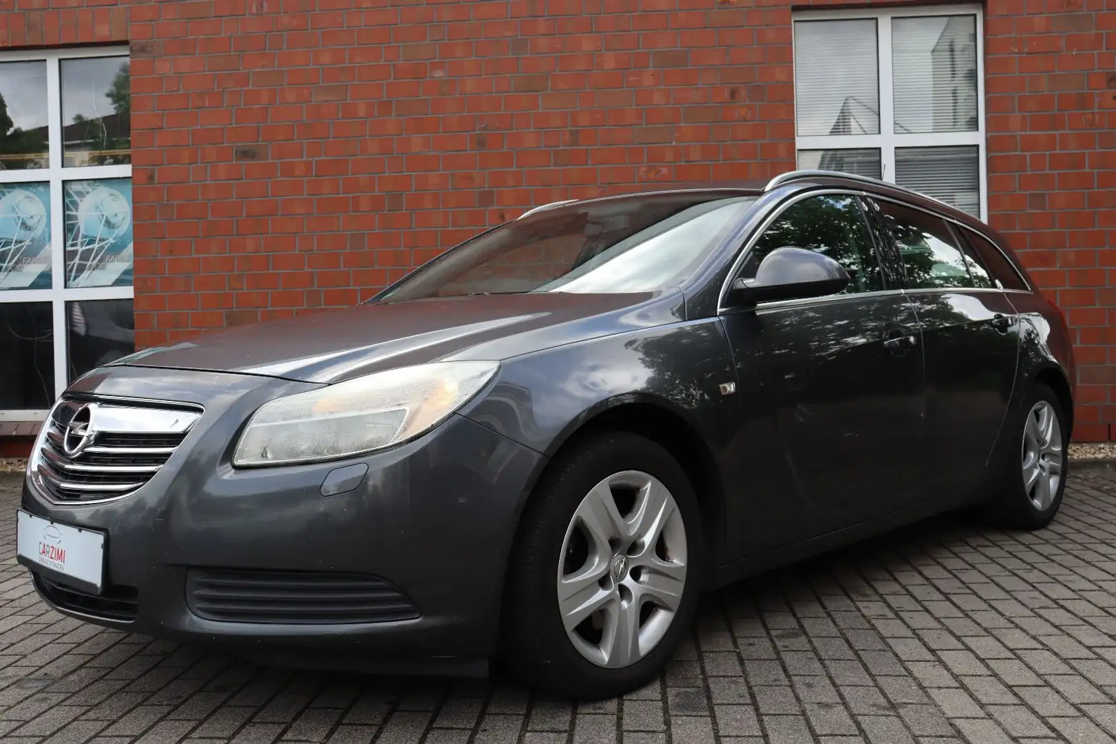 Opel Insignia A Sports Tourer 1.6 Turbo Klimaauto. Gris - 2