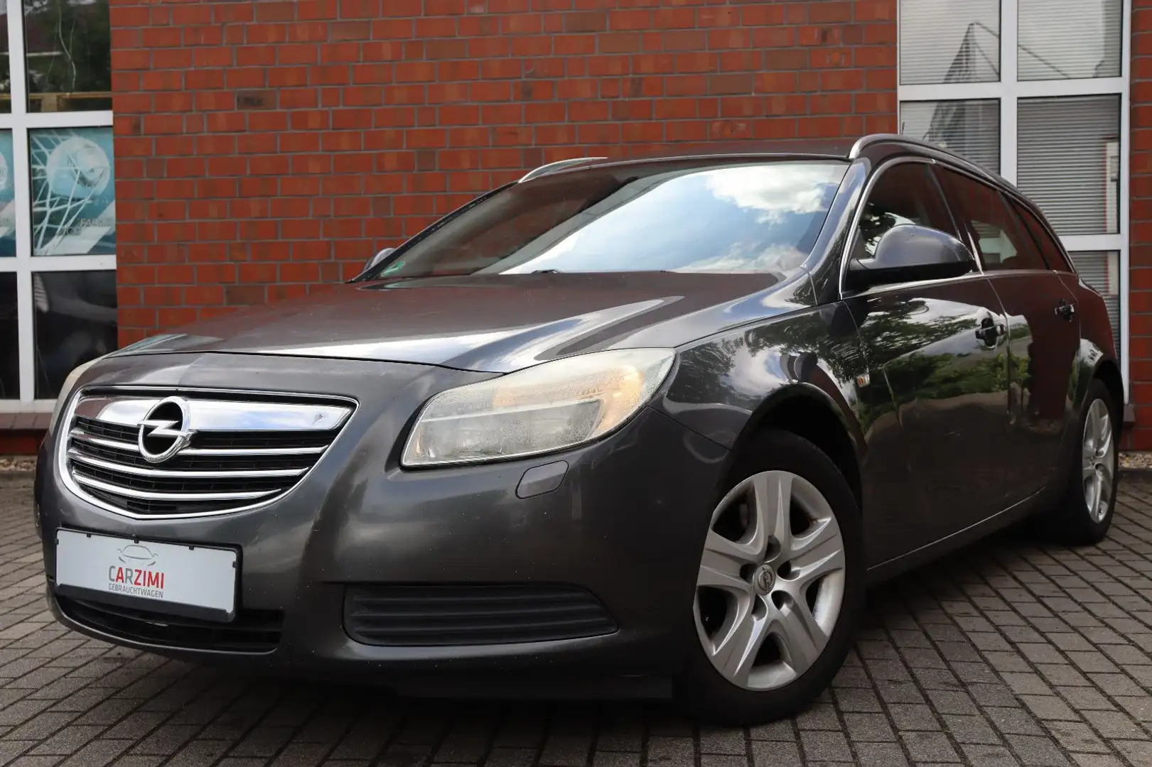 Opel Insignia A Sports Tourer 1.6 Turbo Klimaauto. Gris - 1