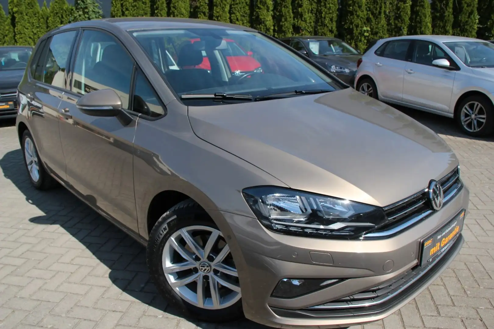 Volkswagen Golf Sportsvan VII 1,5 DSG Klima/Sitzhz/ACC/Alu Oro - 1
