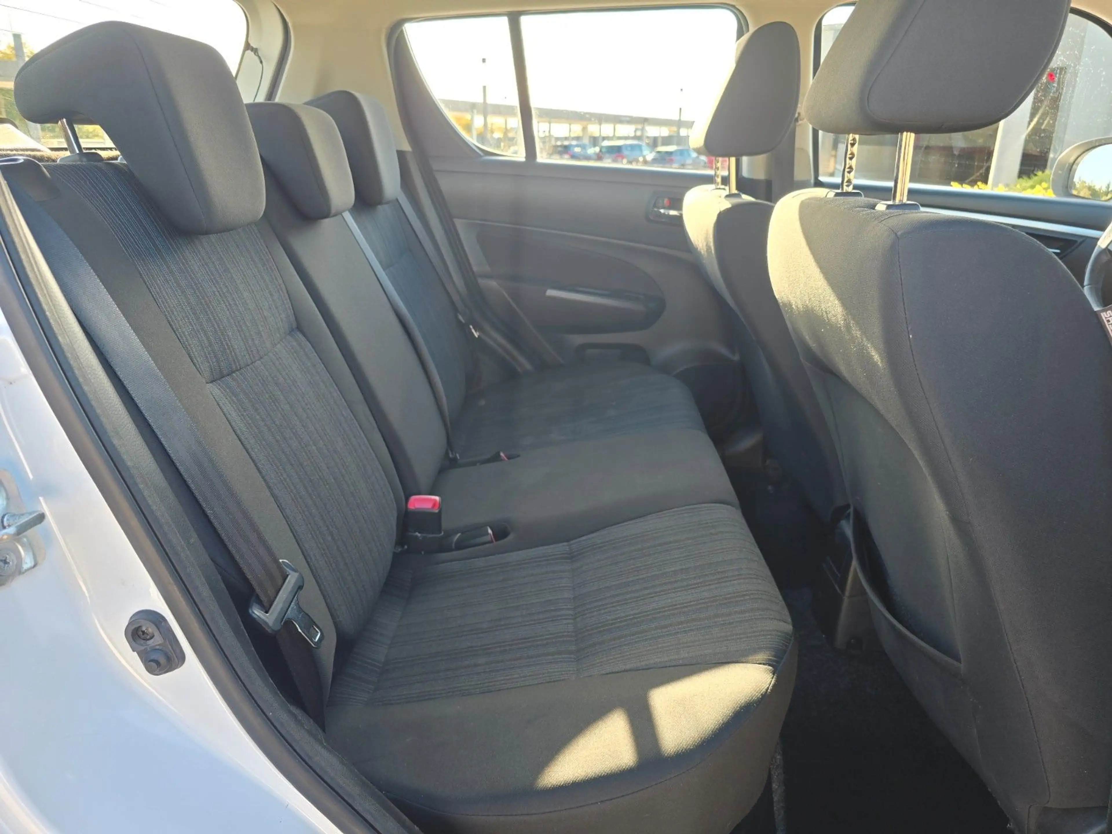 Suzuki Swift Club 4x4 *KLIMA*SHZ*TEMP*4EFH* — photo 13