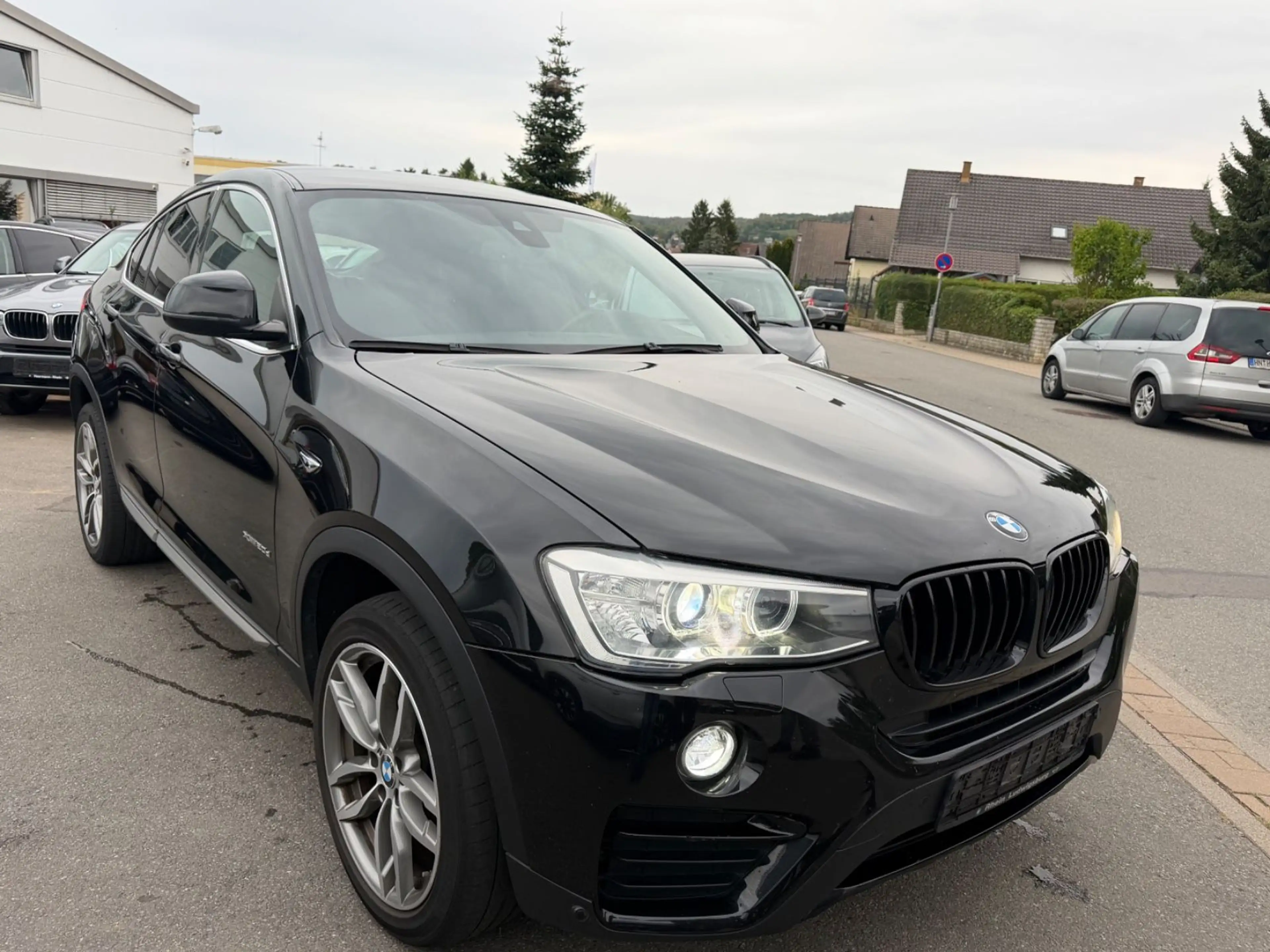 BMW X4 xDrive 20 d xLine*NEU*TÜV*Automatik* Kamera*