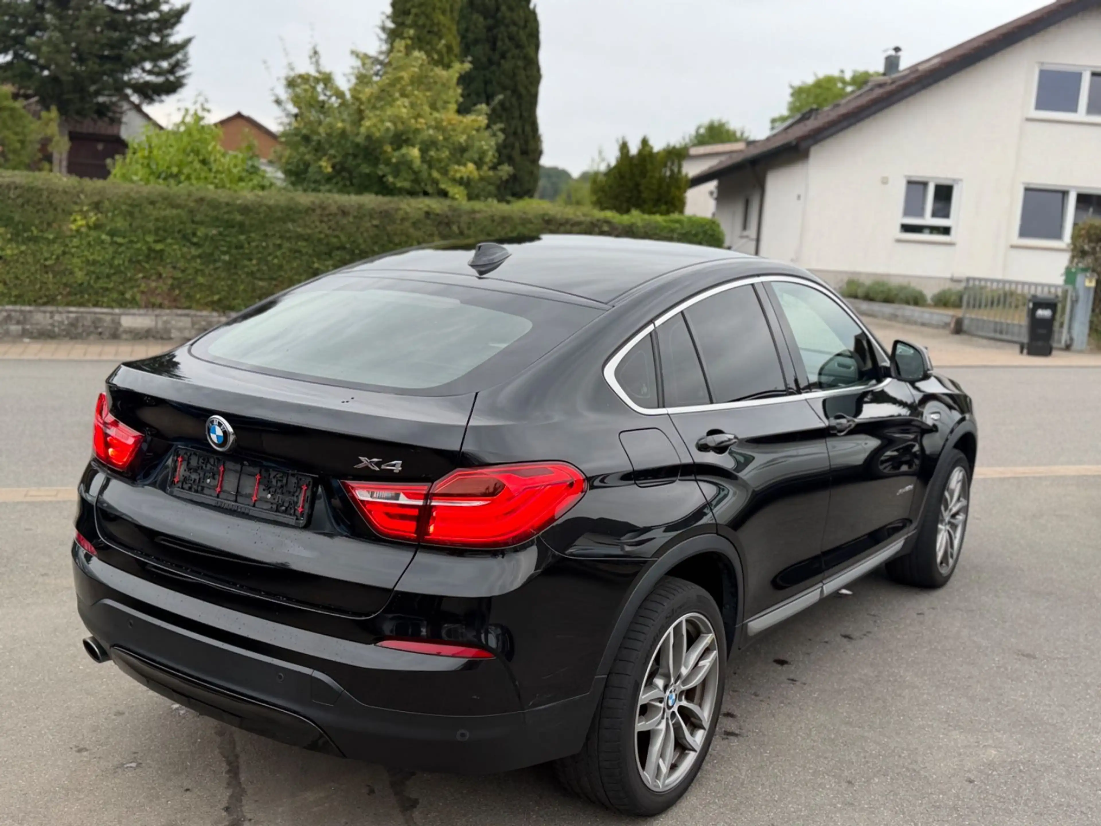 BMW X4 xDrive 20 d xLine*NEU*TÜV*Automatik* Kamera* — photo 3