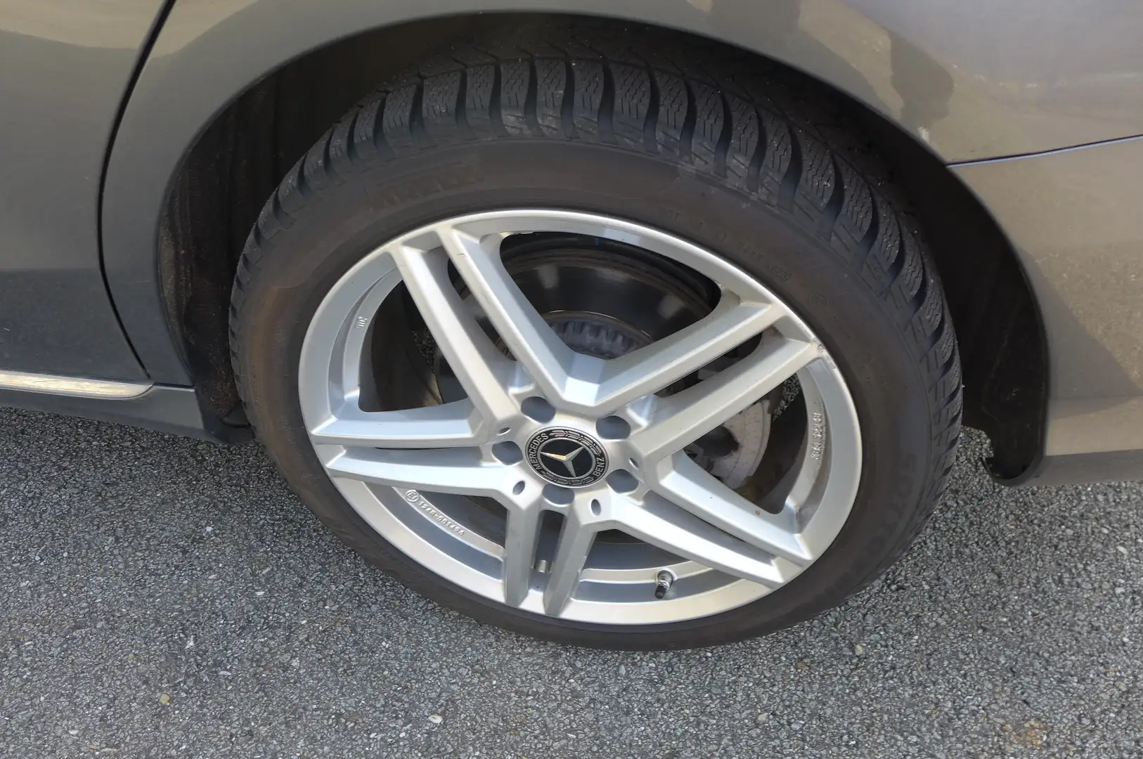 Mercedes-Benz C 300 C 300 de PHEV T Aut. Headup LED TOP Zustand Kombi / Family Van Grau - 1