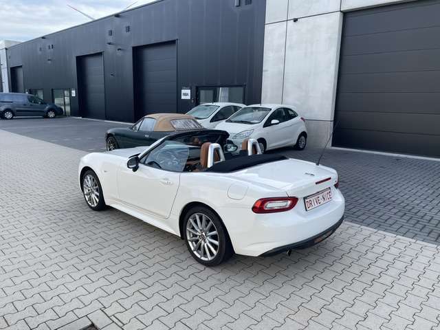 Fiat 124 Spider