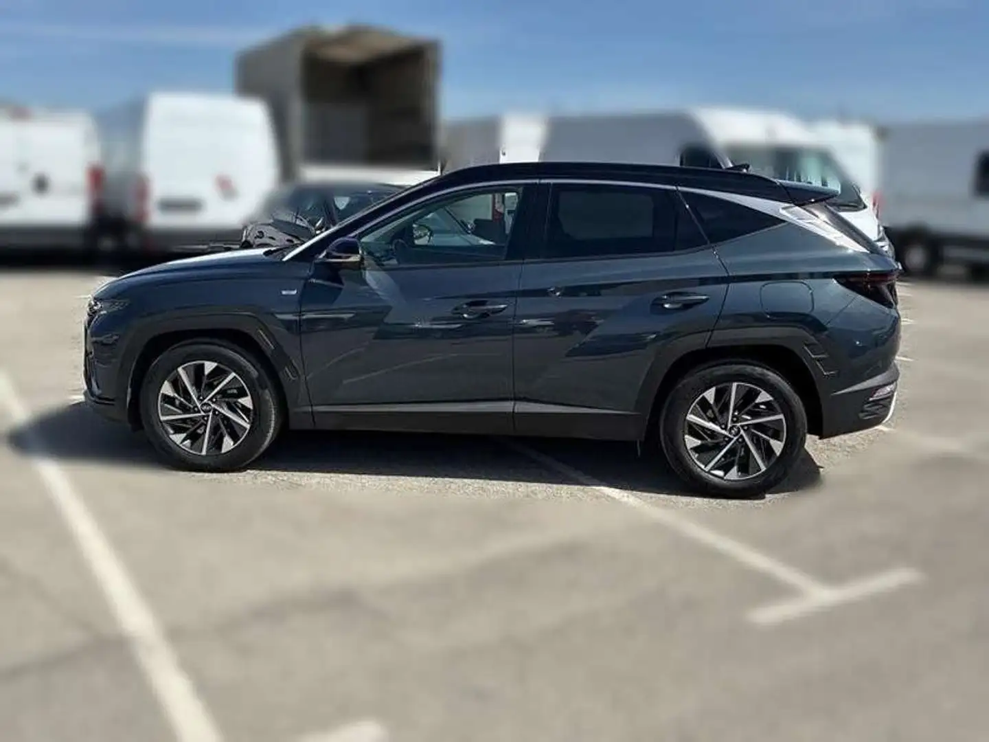 Hyundai TUCSON 1.6 TGDI 110kW (150CV) 48V Tecno DCT 2C Gris - 2