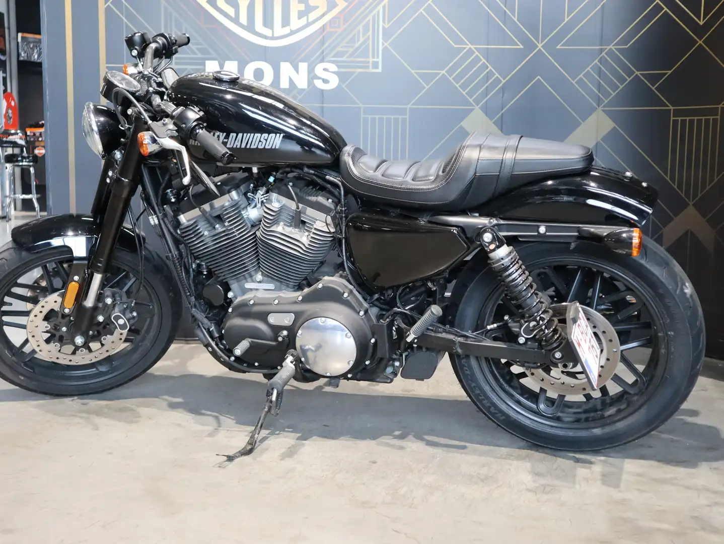 Harley-Davidson Roadster Schwarz - 2