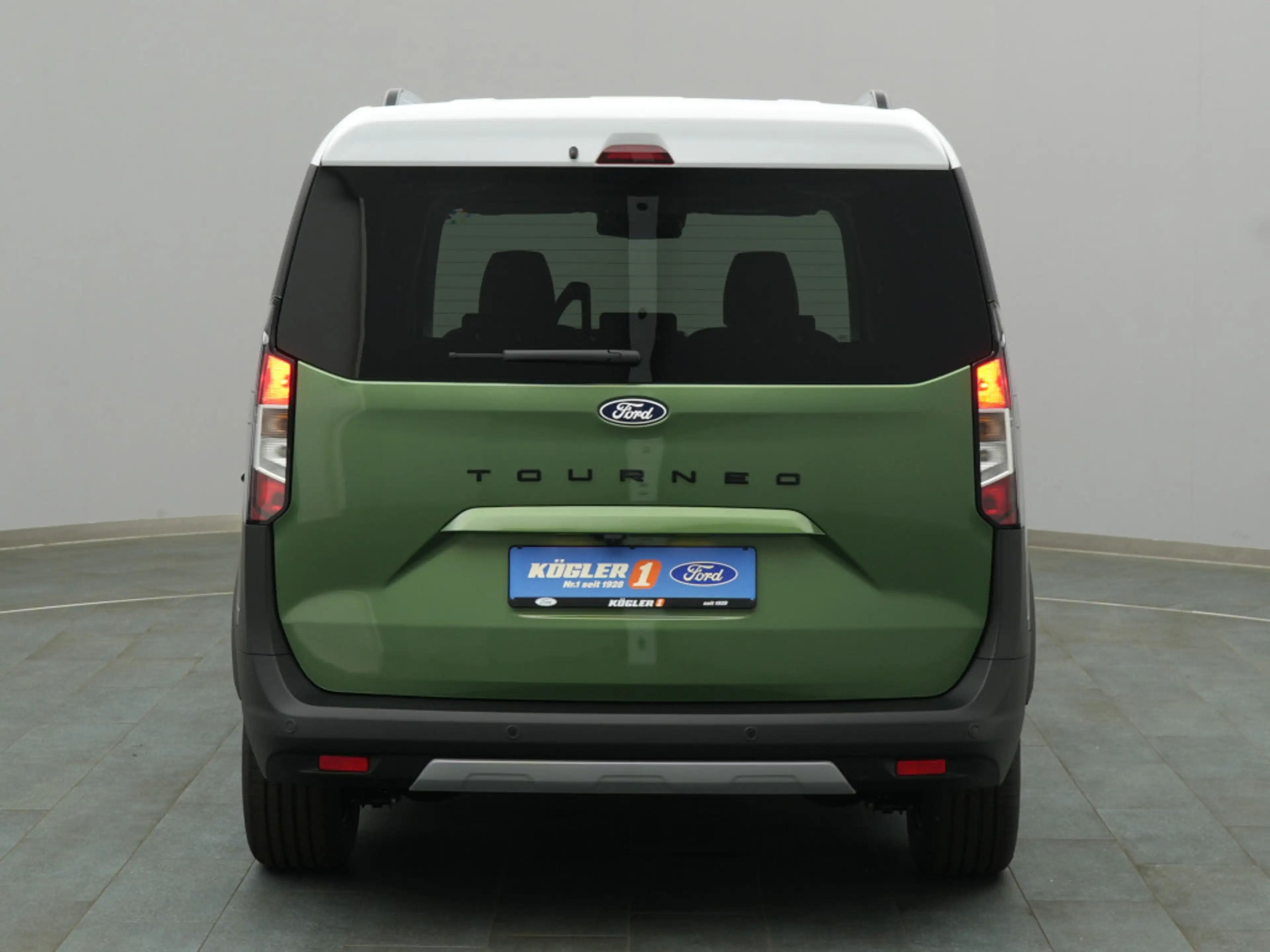 Ford Tourneo Courier Active 125PS Aut./Navi -15%* — photo 7