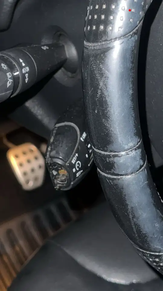 Peugeot 208 208 — photo 34