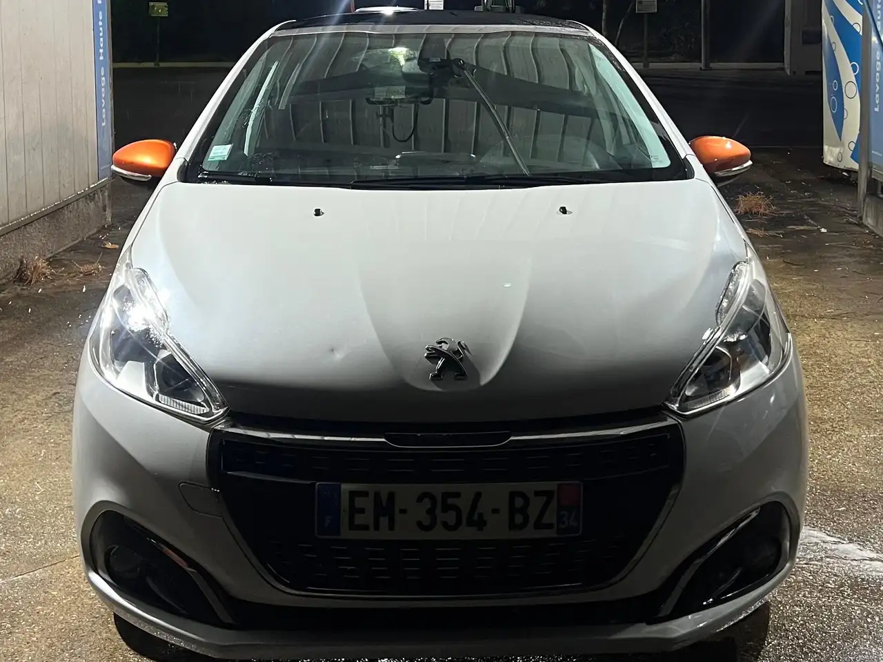 Peugeot 208 208 — photo 19