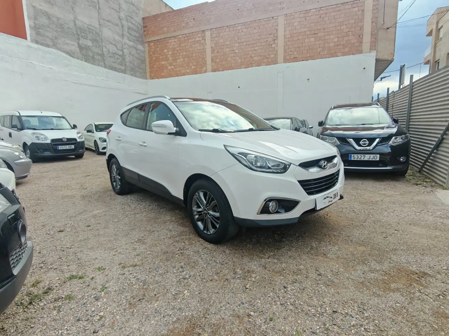 Hyundai iX35 1.7CRDI Tecno Star Sky 4x2 Blanco - 1
