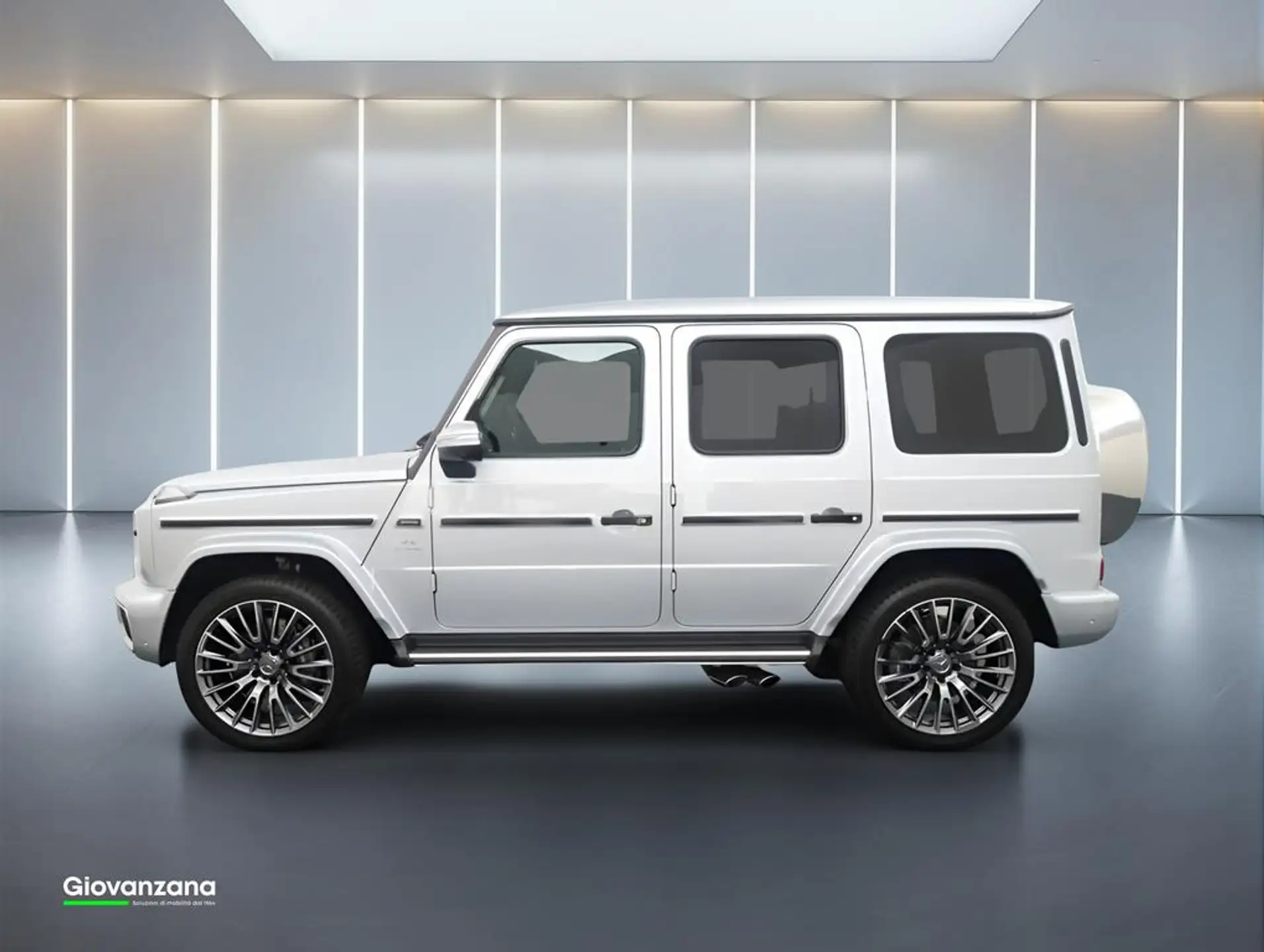 벤츠 G-Class 2024 화이트 사진 2