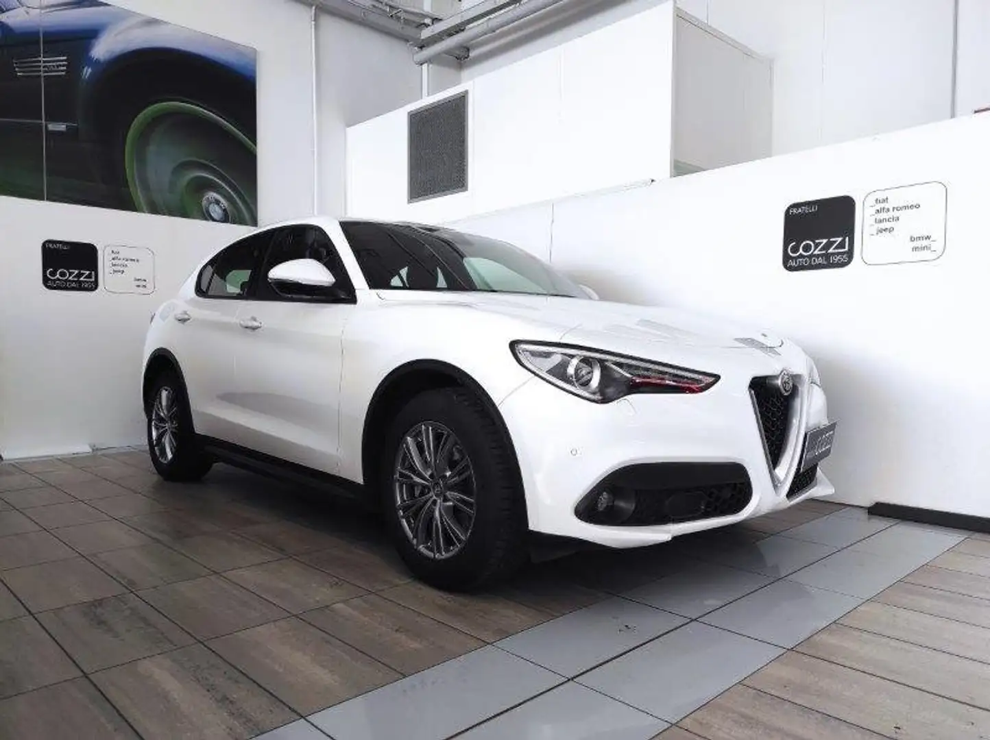 Alfa Romeo Stelvio (AUTOCARRO) 2.2 160 CV AT8 RWD Super Business Weiß - 1