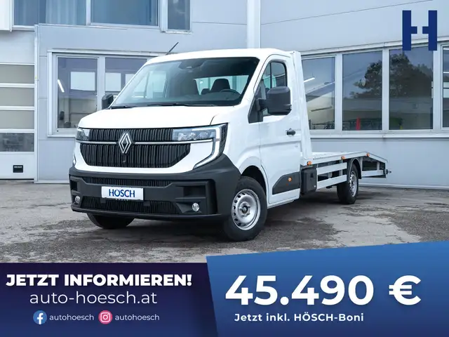 2025 Renault Master in White for sale