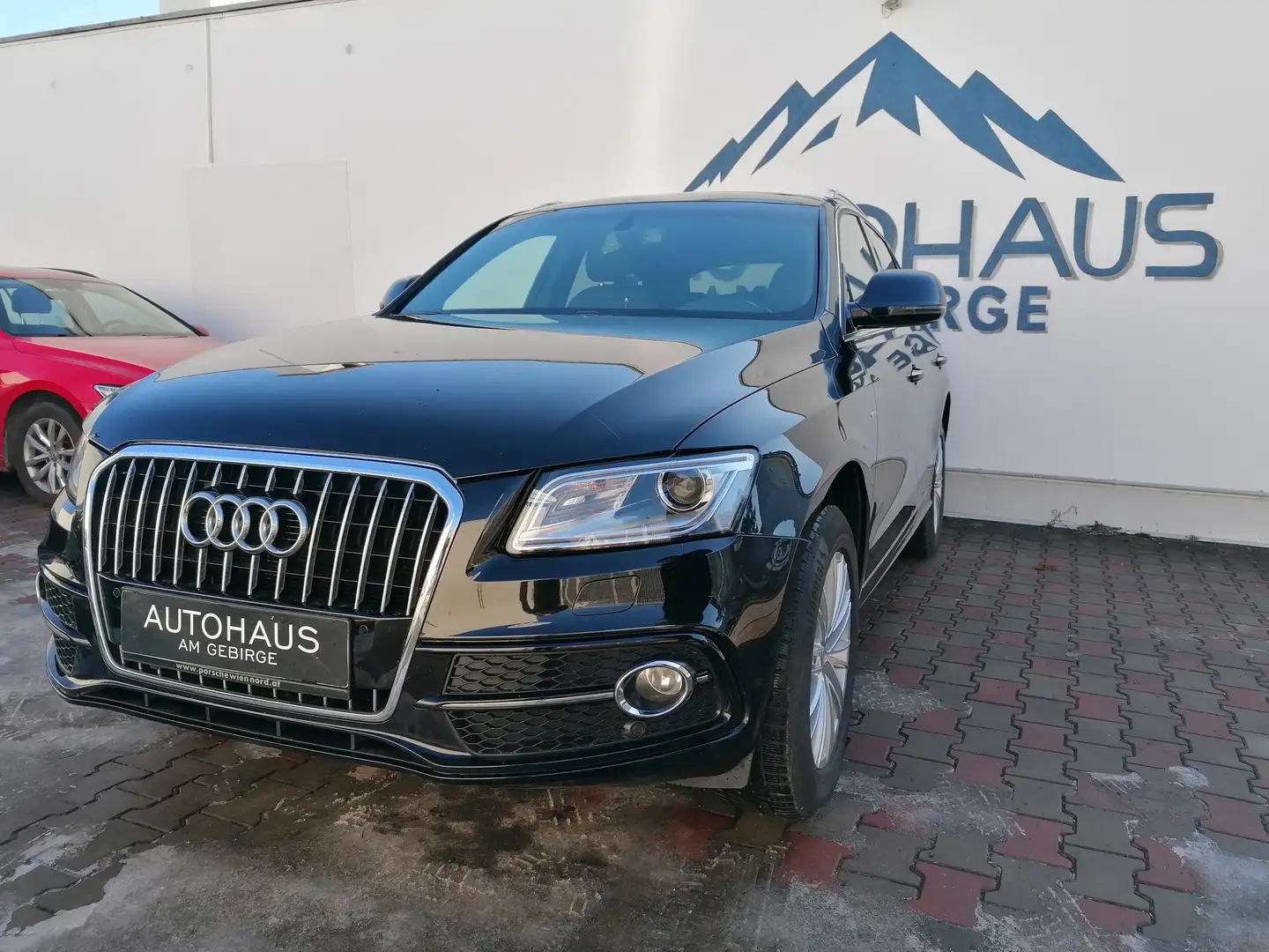 Audi Q5 Q5 2,0 TDI quattro Intense S-tronic Intense Schwarz - 1
