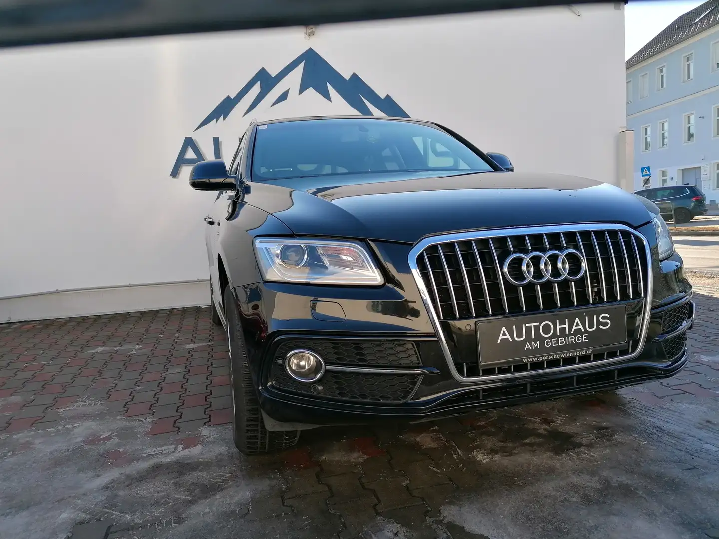 Audi Q5 Q5 2,0 TDI quattro Intense S-tronic Intense Schwarz - 2