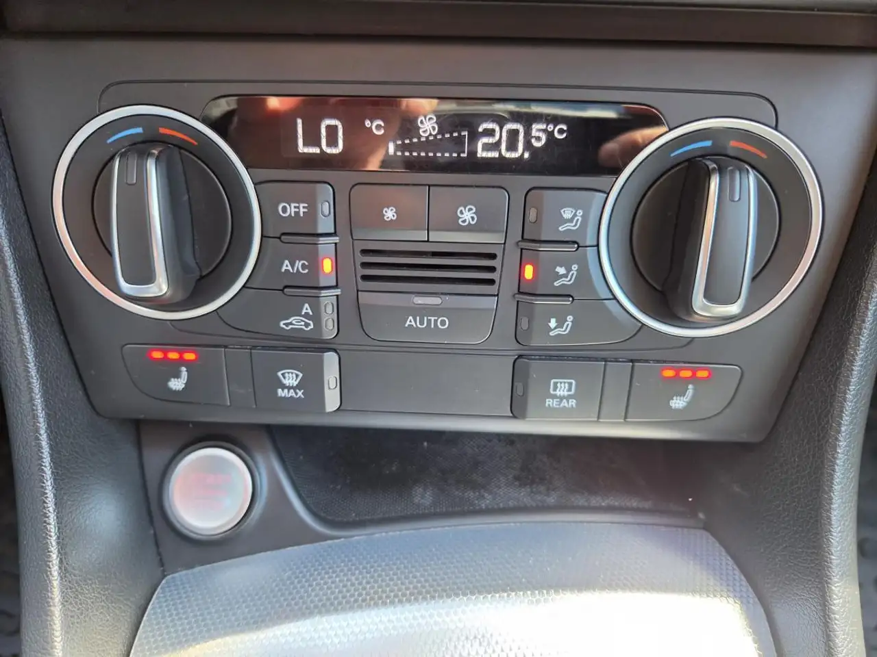 Audi Q3 photo Audi Q3