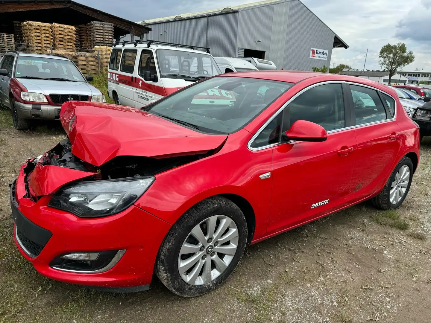 Opel Astra 1.6 ECOTEC DI Turbo Automatik Exklusiv Rood - 2