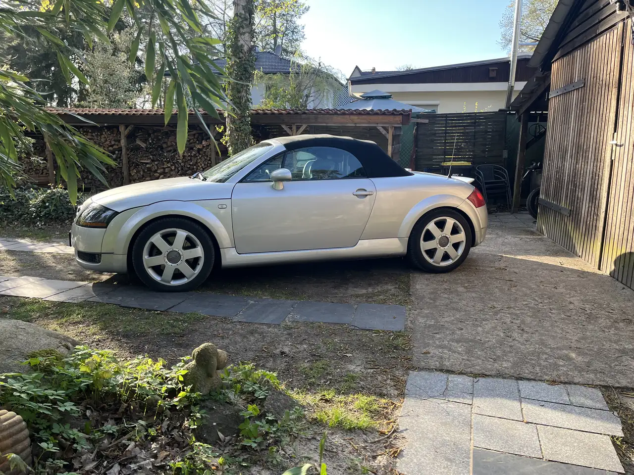 Audi TT Roadster 1.8 T, foto 3