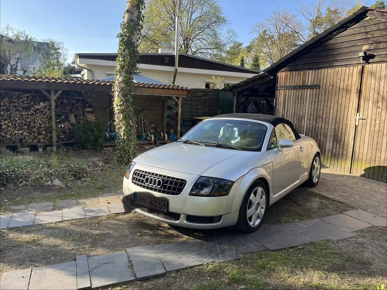 Audi TT Roadster 1.8 T, foto 2