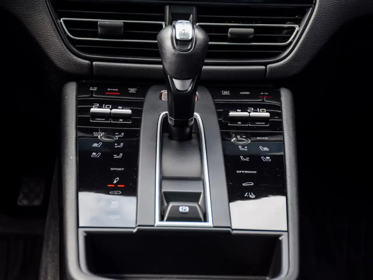 Porsche Macan снимка Porsche Macan