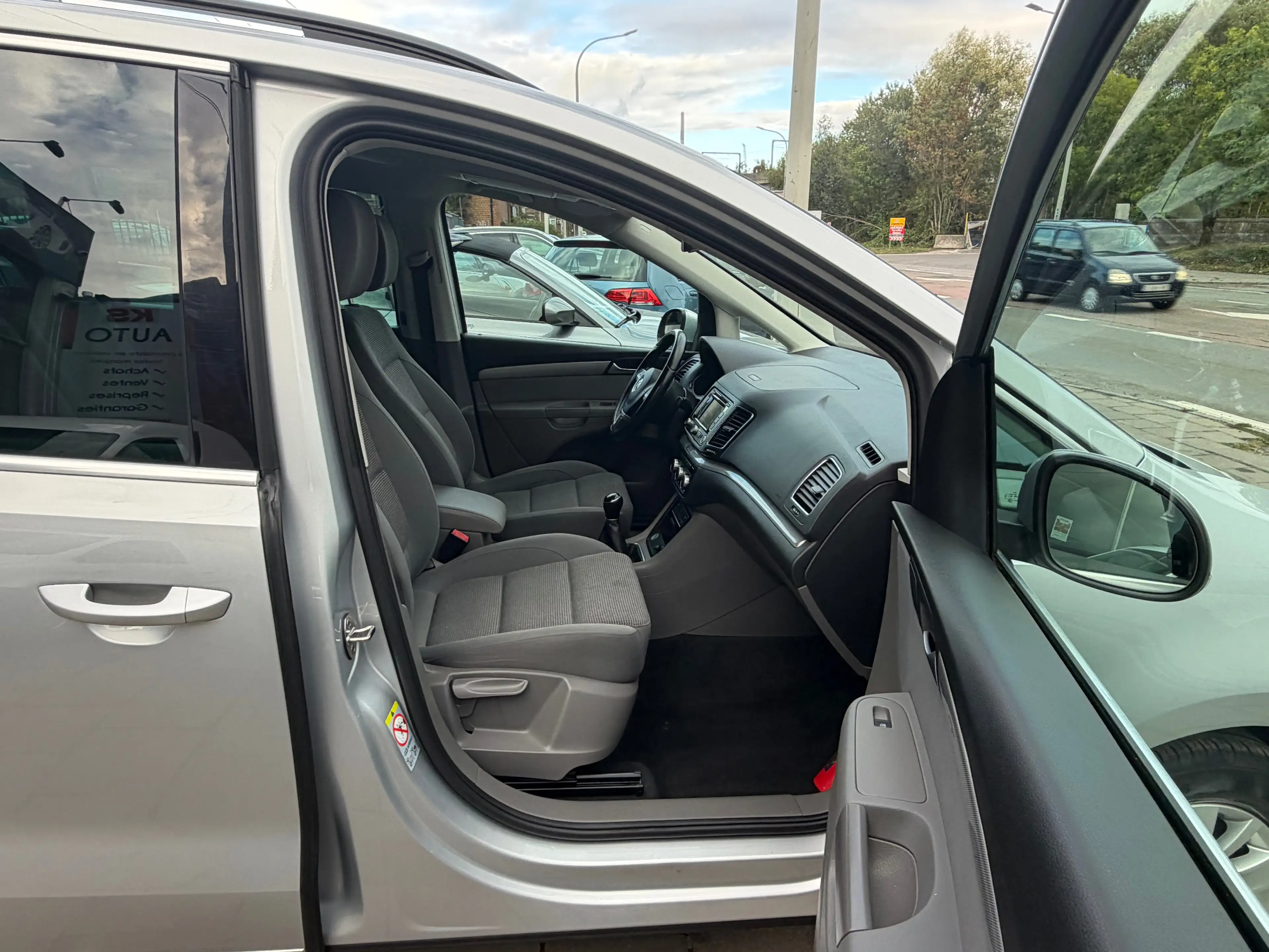 Volkswagen Sharan 2.0 CR TDi Highline/127.002KM/CLIM AUTO/NAVI/7 PLACES — photo 8