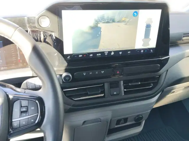 Ford Tourneo Custom Titanium 320 L1 2,0 136PS AT AWD 8 Sitze Ansicht 10