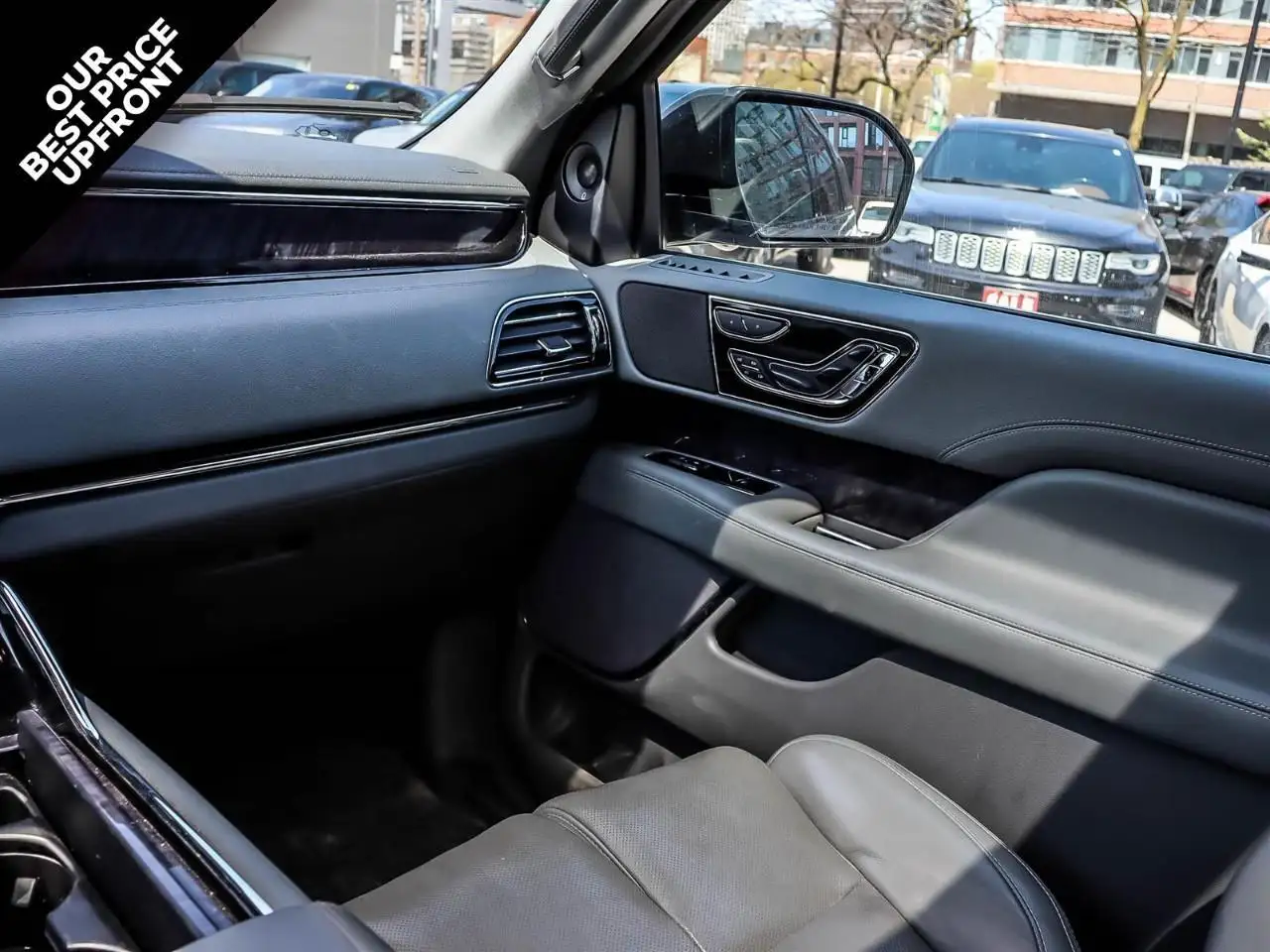 Lincoln Navigator снимка Lincoln Navigator