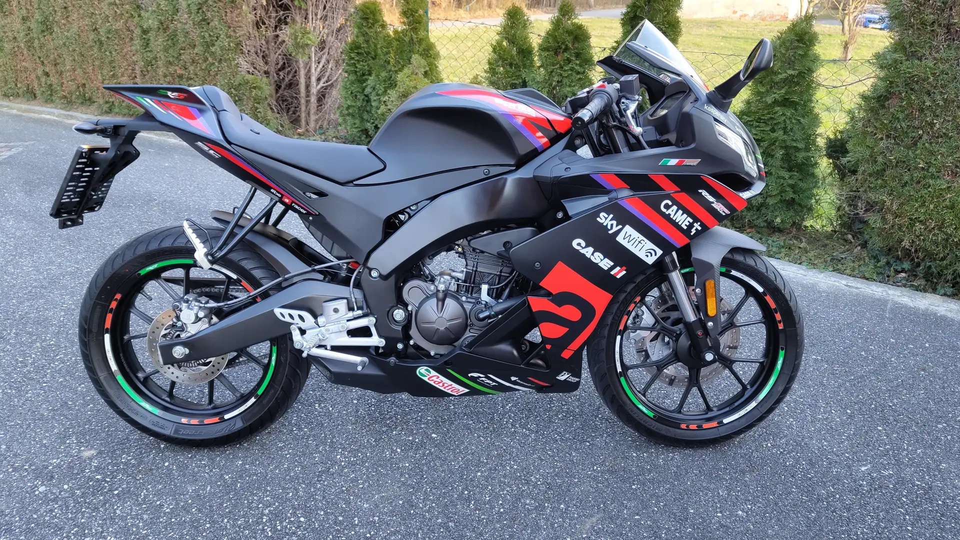 Aprilia RS 125 GP Replica Fekete - 2