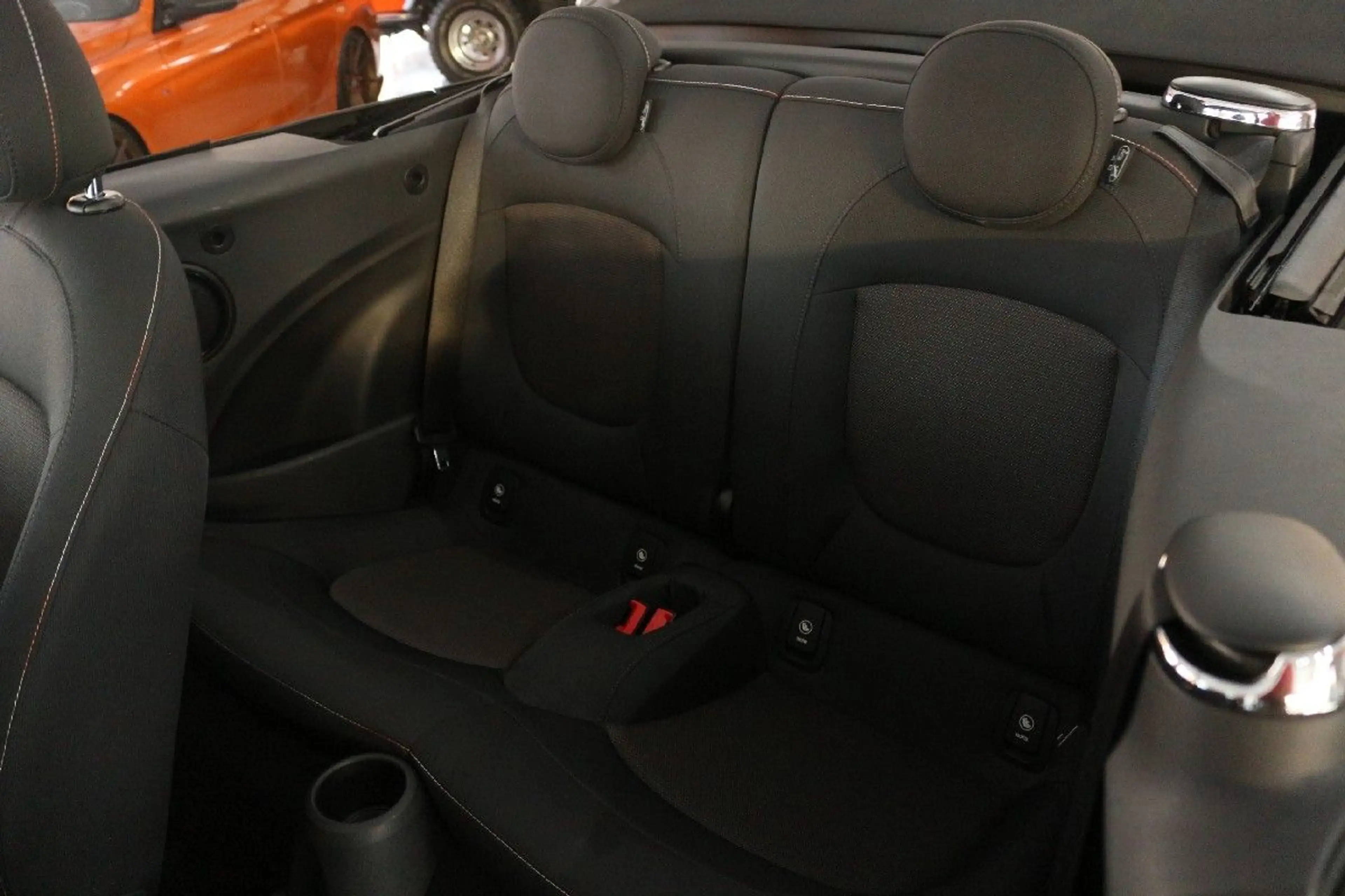 MINI One Cabrio - Sitzheizung-Klima-Visual-PDC-Garan — photo 9