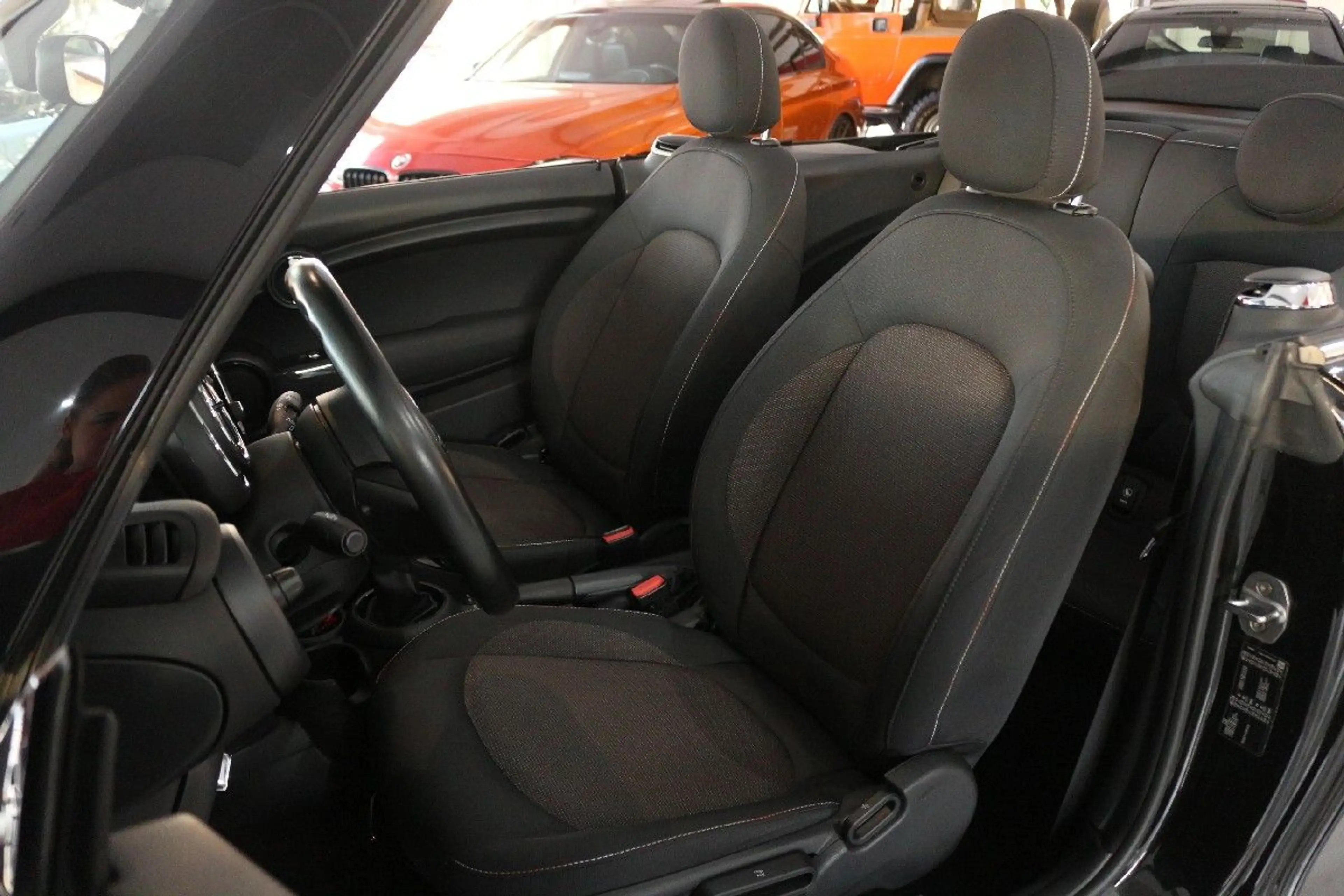 MINI One Cabrio - Sitzheizung-Klima-Visual-PDC-Garan — photo 8
