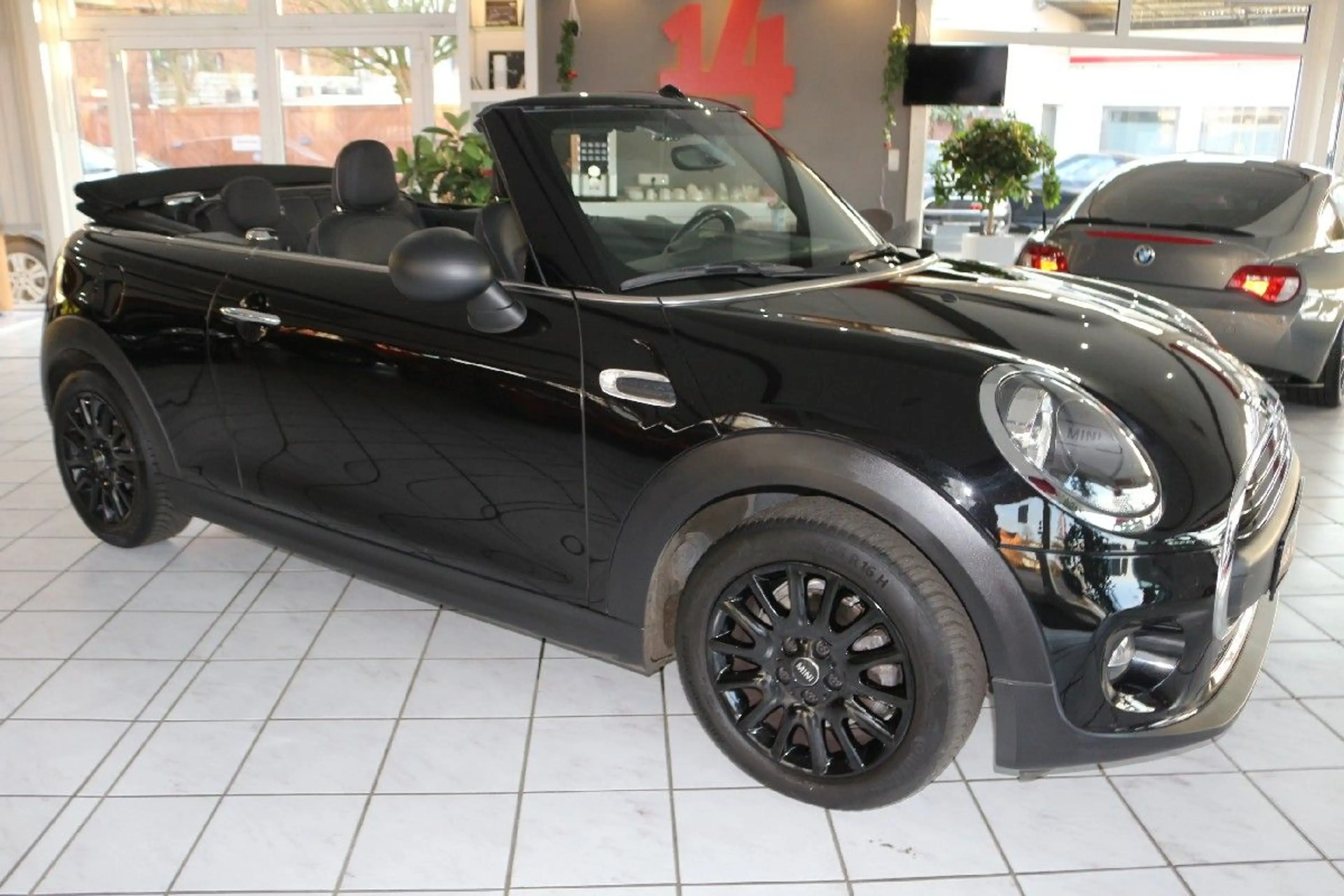 MINI One Cabrio - Sitzheizung-Klima-Visual-PDC-Garan — photo 4