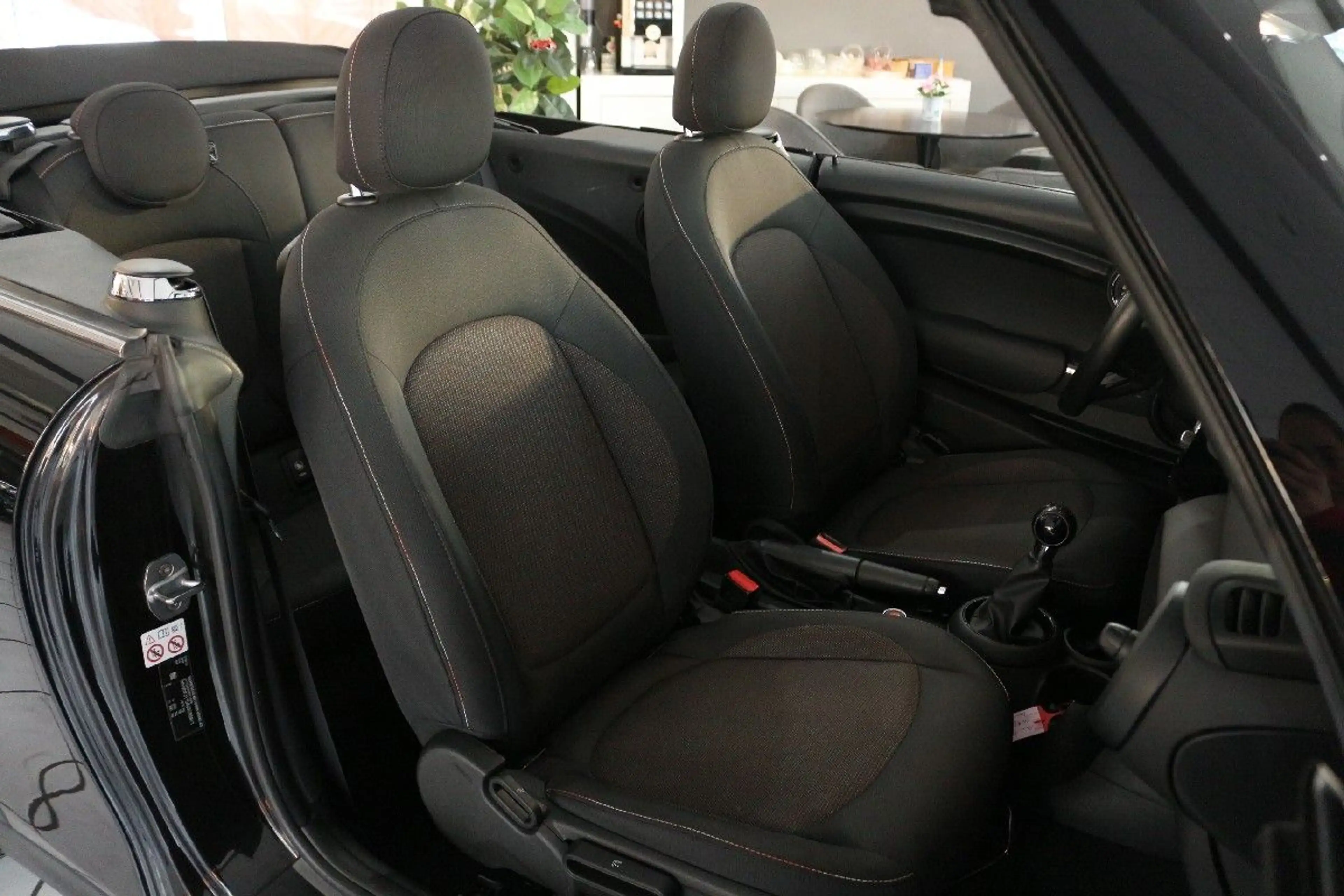 MINI One Cabrio - Sitzheizung-Klima-Visual-PDC-Garan — photo 10