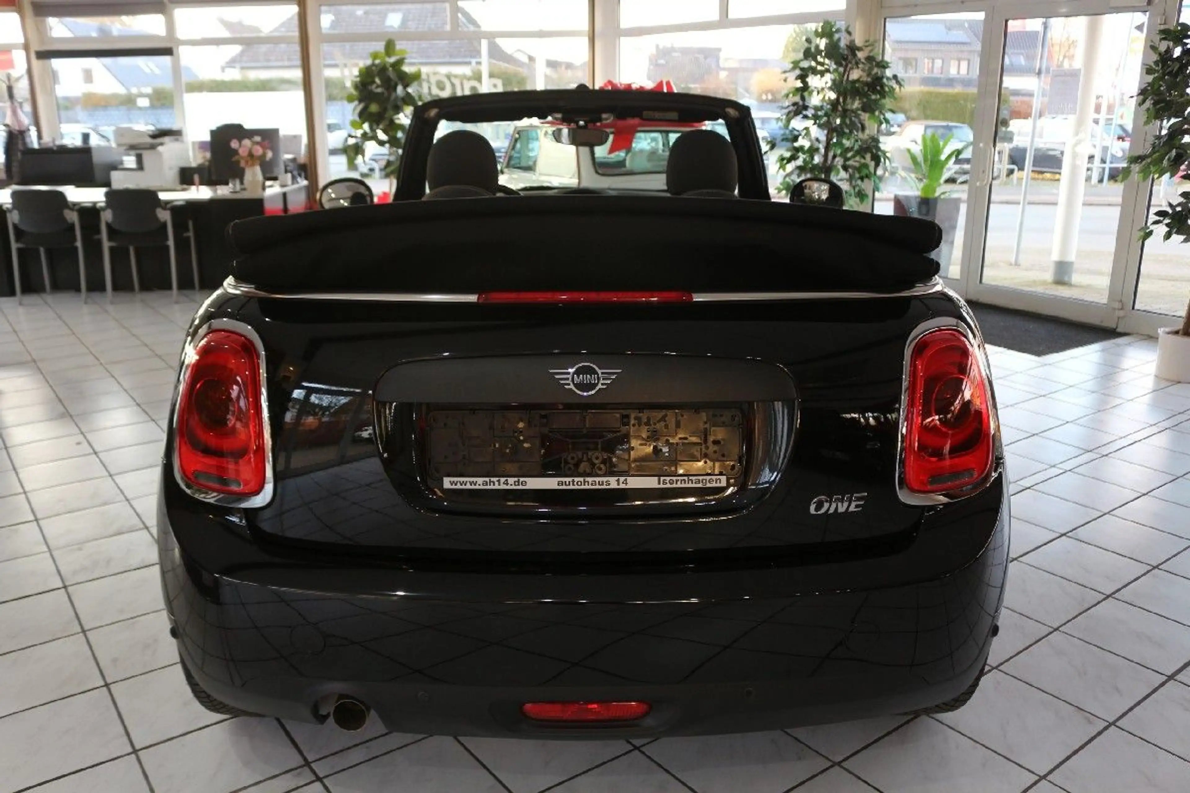 MINI One Cabrio - Sitzheizung-Klima-Visual-PDC-Garan — photo 6