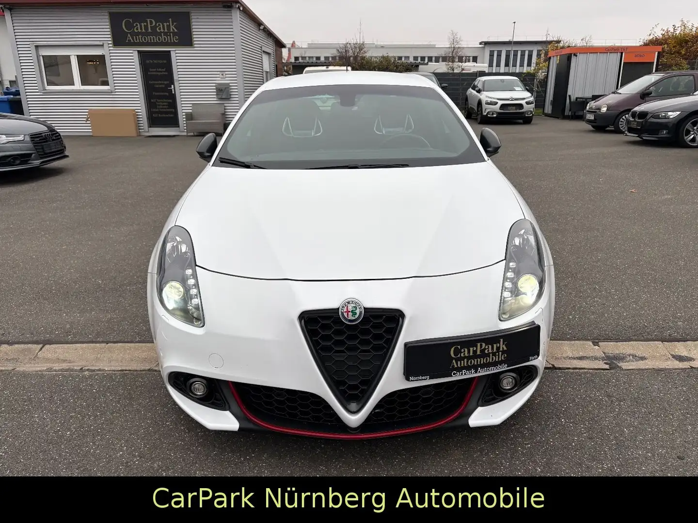 Alfa Romeo Giulietta Veloce 241 PS Blanc - 2