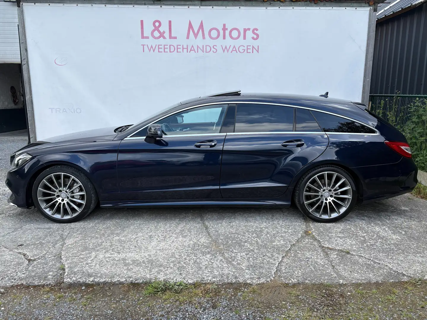 Mercedes-Benz CLS 350 Shooting Break AMG Line Full Options!!! Blauw - 2