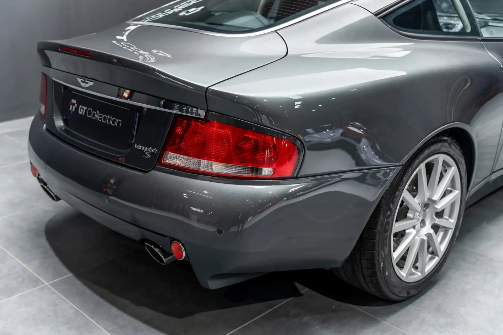애스턴마틴 뱅퀴시 Coupe 2005 네이비 사진 4