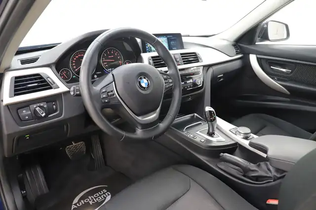 BMW 3 Series view 14