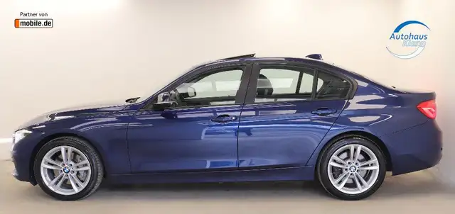 BMW 3 Series view 4