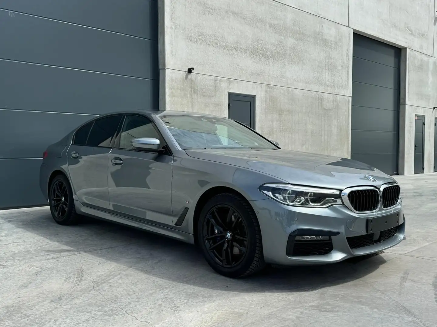 BMW 530 iPerformance M - Pano dak - Full option - 2