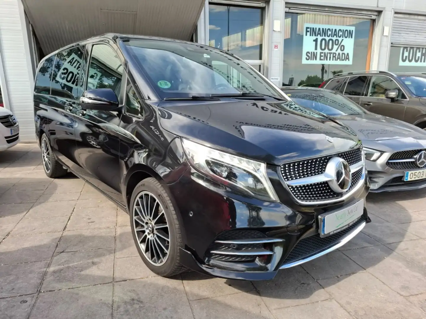 Mercedes-Benz V 250 250d Largo Exclusive 7G Tronic Schwarz - 1