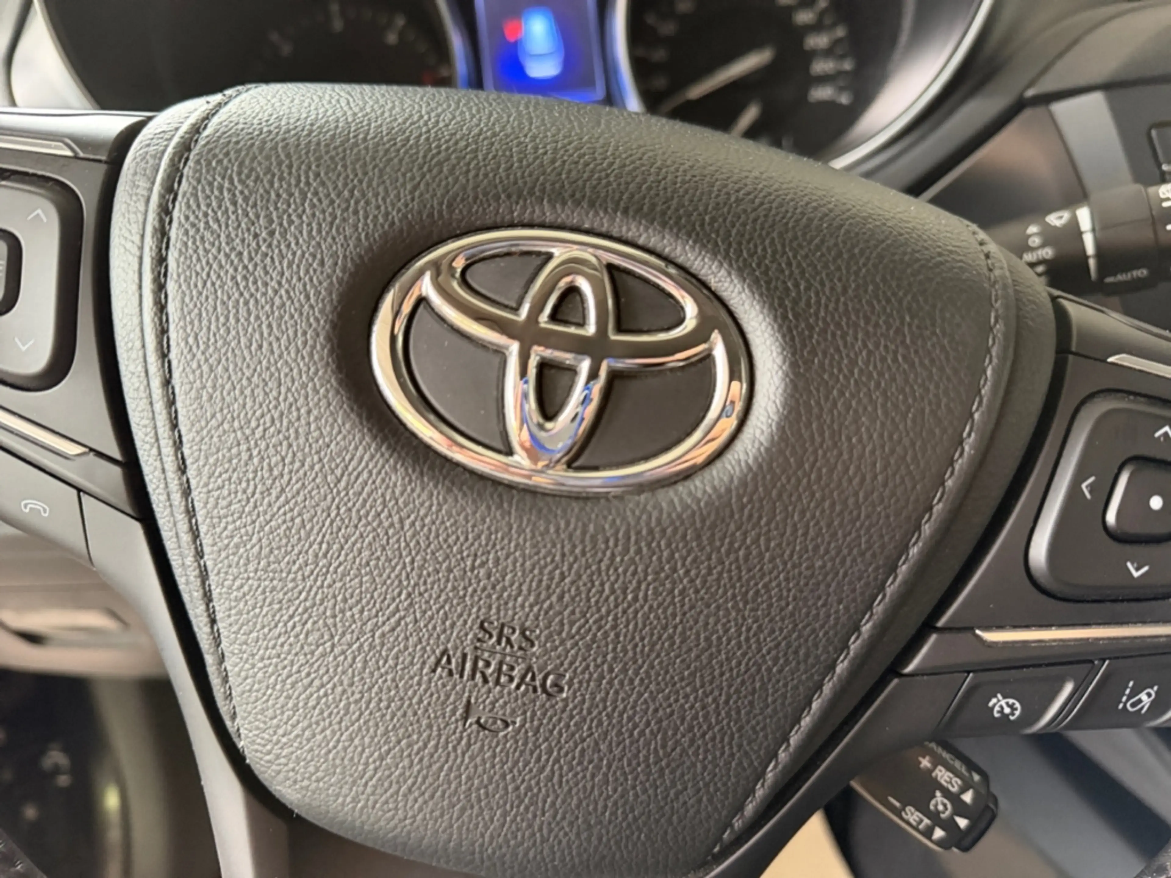 Toyota Avensis 2.0 D TS Business Edition *LED*Navi*SHZ* — photo 13