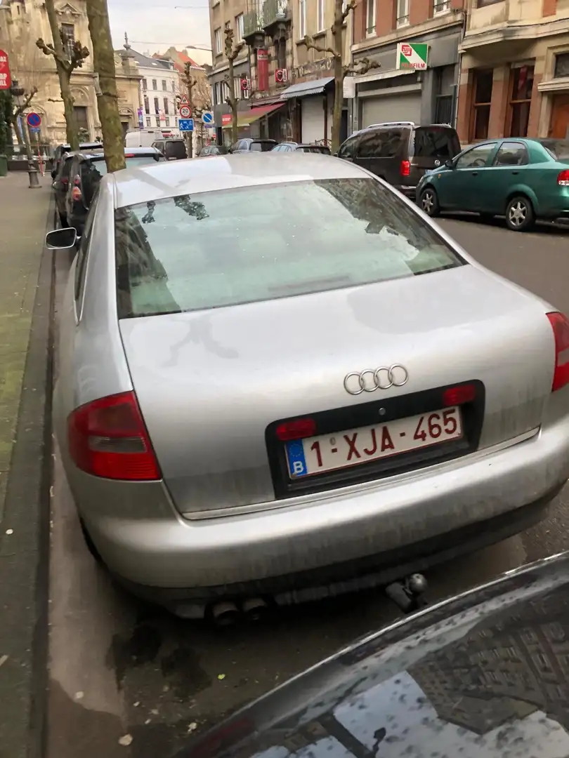 Audi A6 A6 2.4i V6 30v CVT Multitronic Zilver - 2