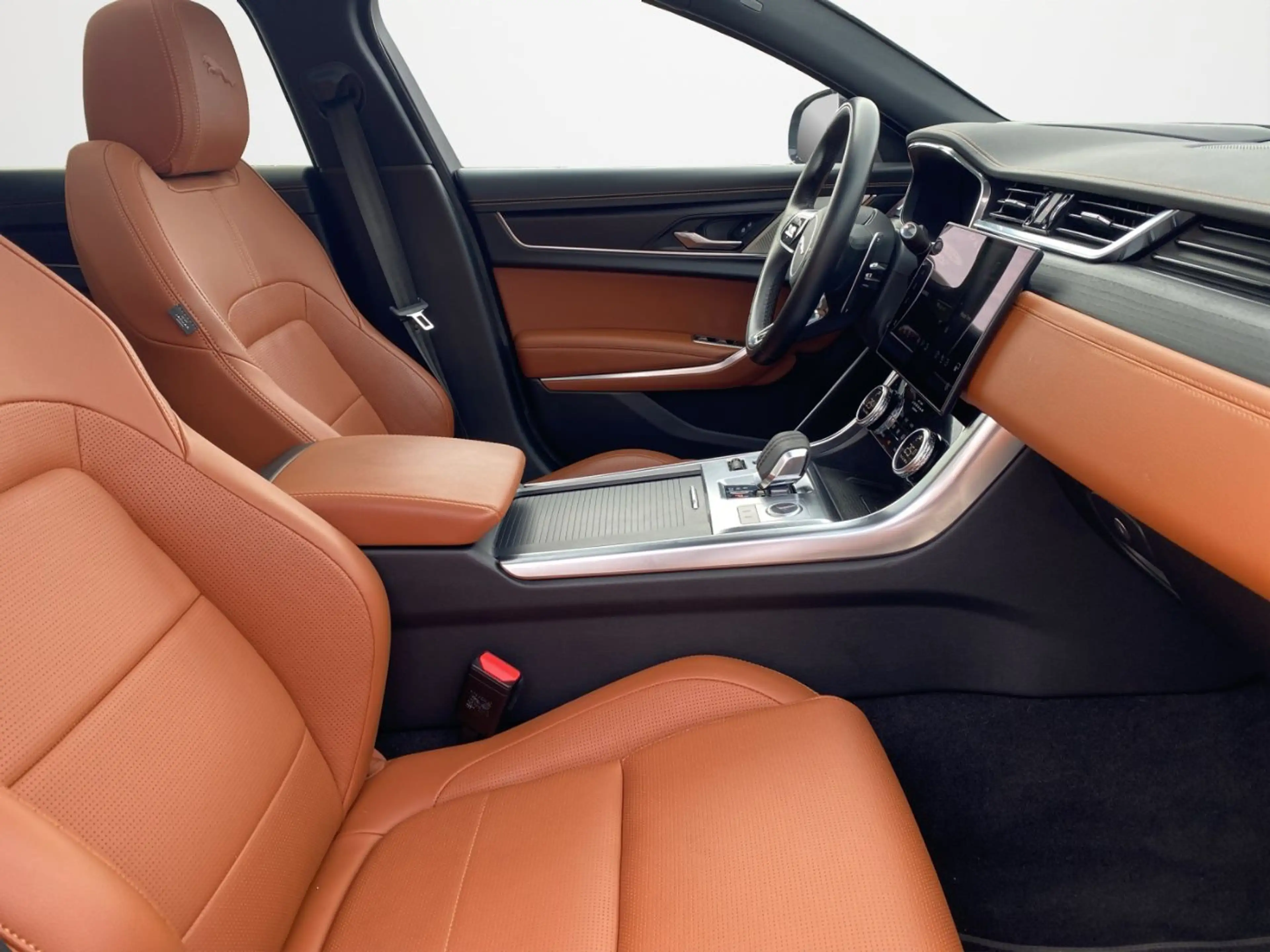 Jaguar XF Sportbrake R-Dynamic AWD Dynamic Black — photo 12