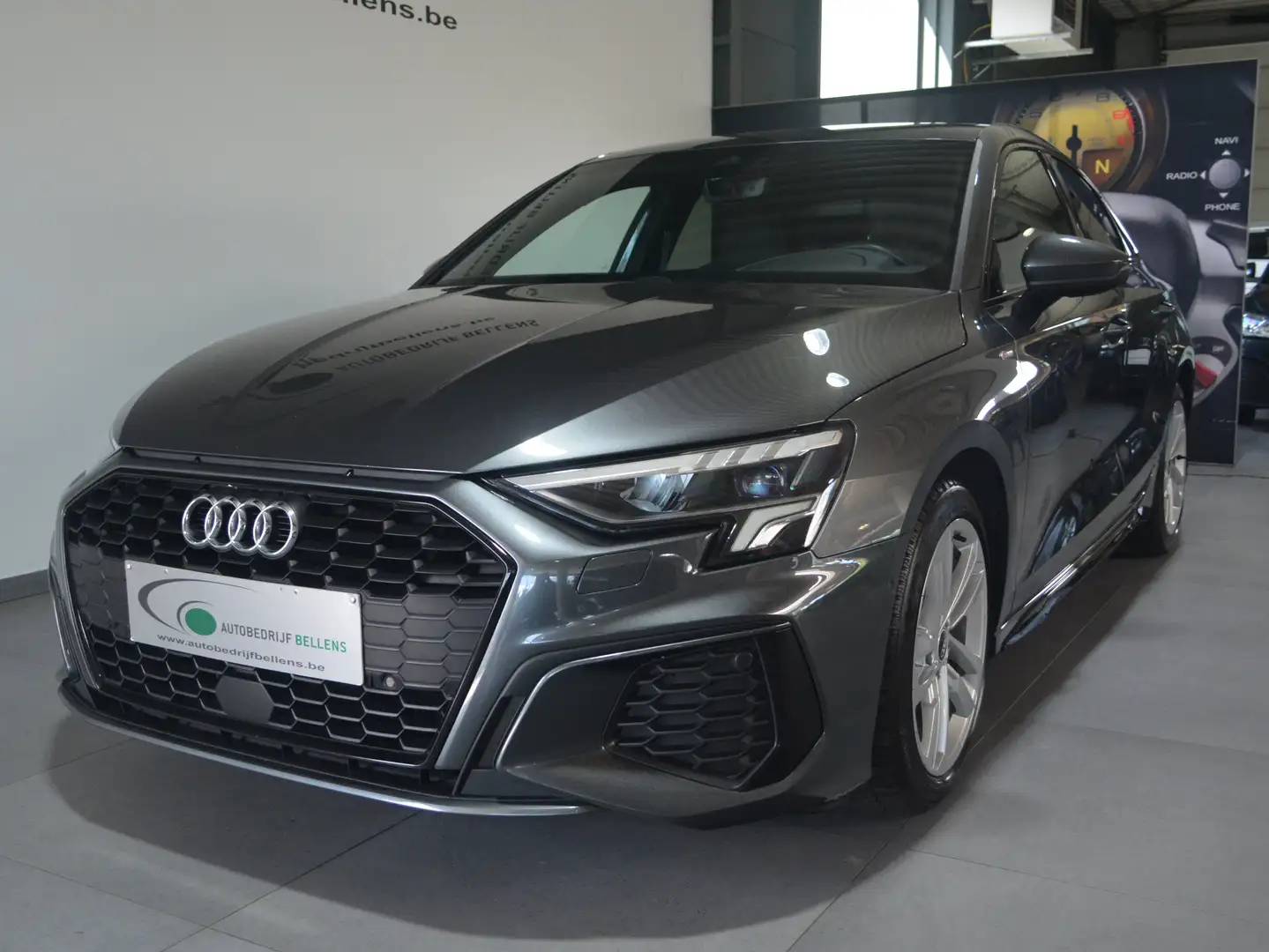 Audi A3 A3 35 TFSI Limousine S tronic S line / NAVI CAM Grigio - 2